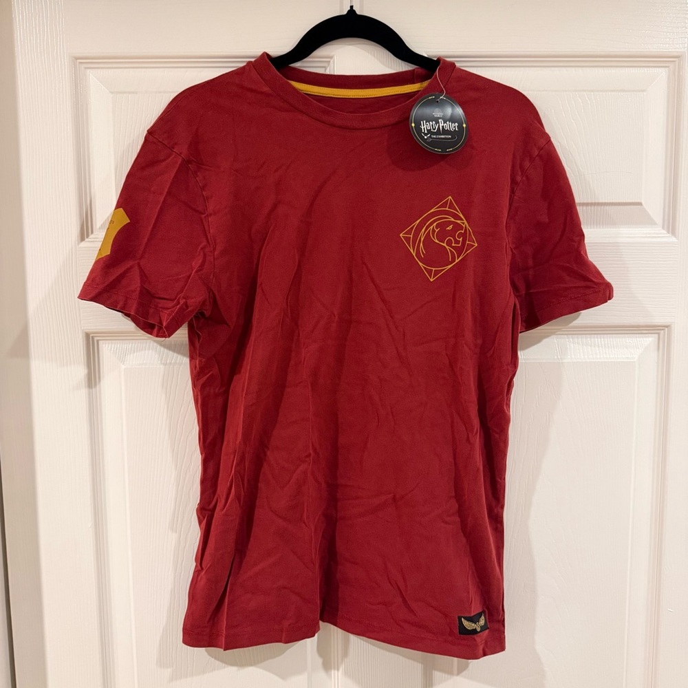Harry Potter Exhibition Gryffindor Red T-Shirt